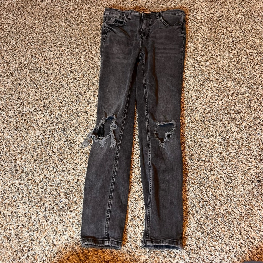 Free People Distressed Ripped Knee‎ Skinny Jeans Black Wash Size 28